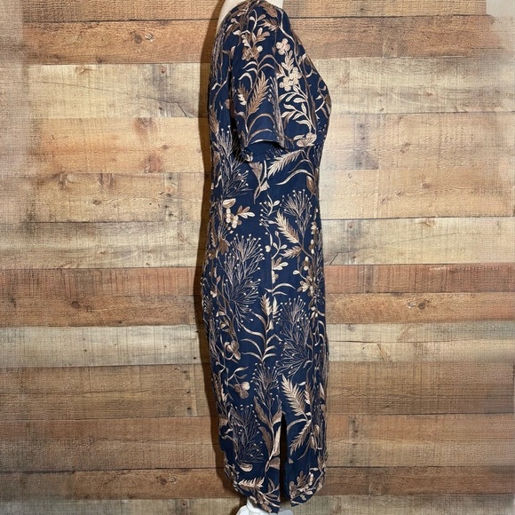 JS COLLECTIONS Maya Short Flutter Sleeve Embroidered Sheath Dress size 6 - Picture 3 of 13